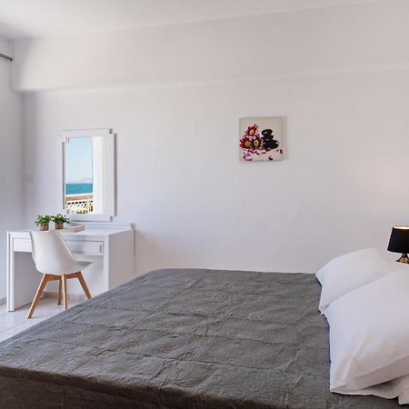 Azure Seaside Apts Magnisía Eksteriør billede