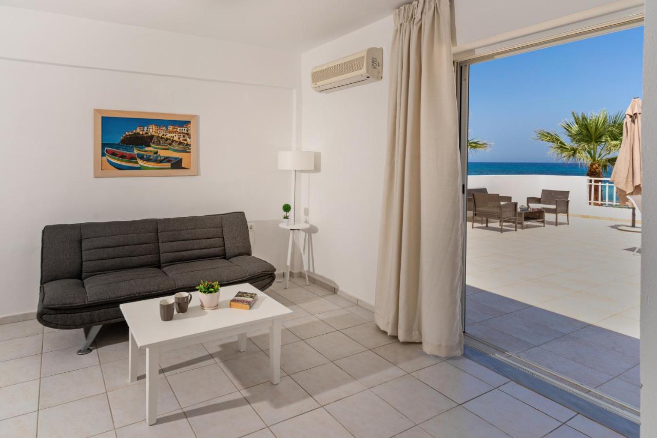 Azure Seaside Apts Magnisía Eksteriør billede