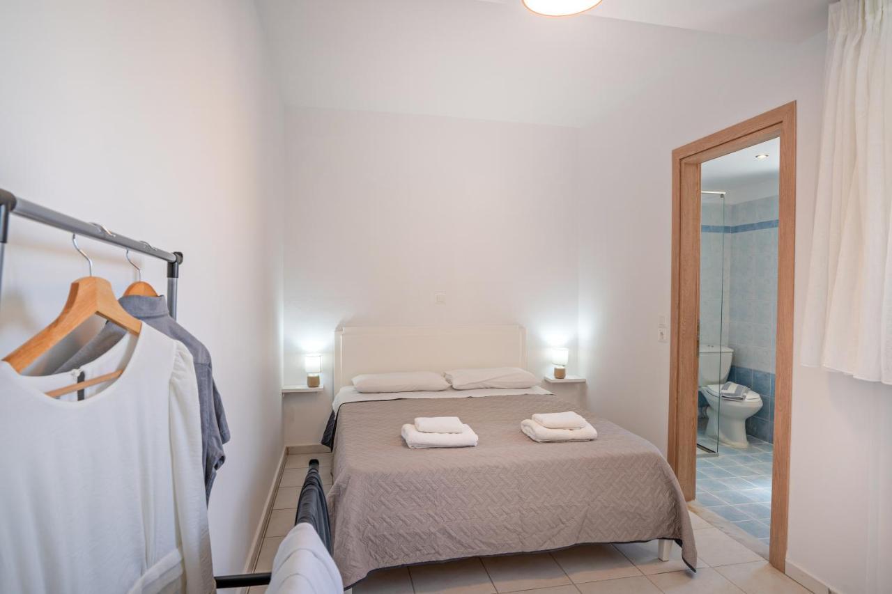 Azure Seaside Apts Magnisía Eksteriør billede