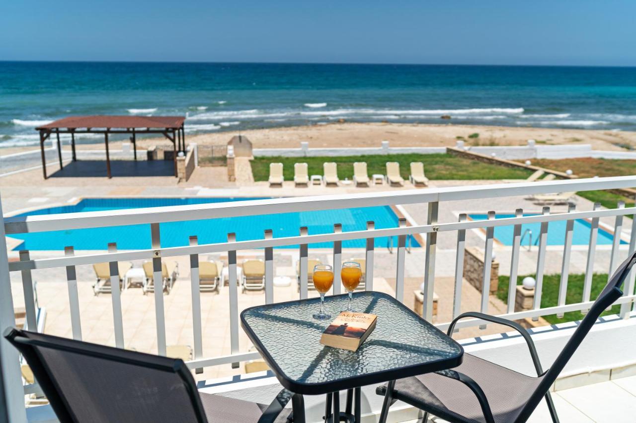Azure Seaside Apts Magnisía Eksteriør billede
