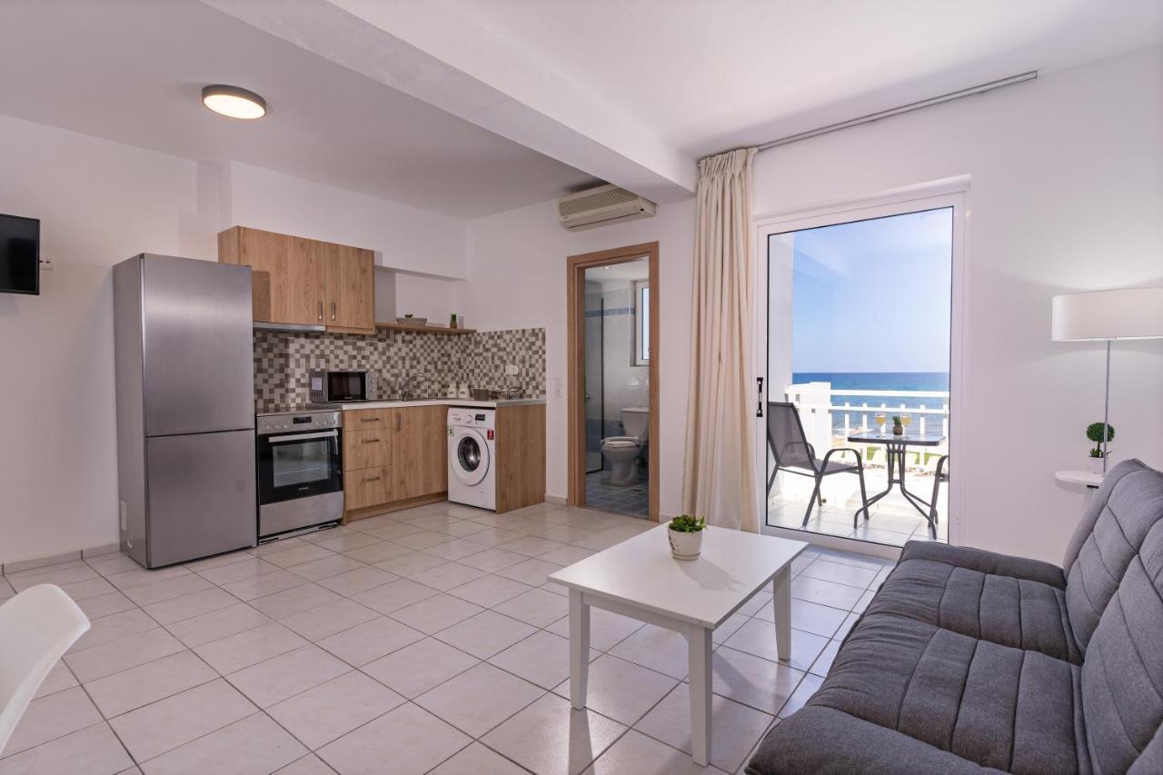 Azure Seaside Apts Magnisía Eksteriør billede
