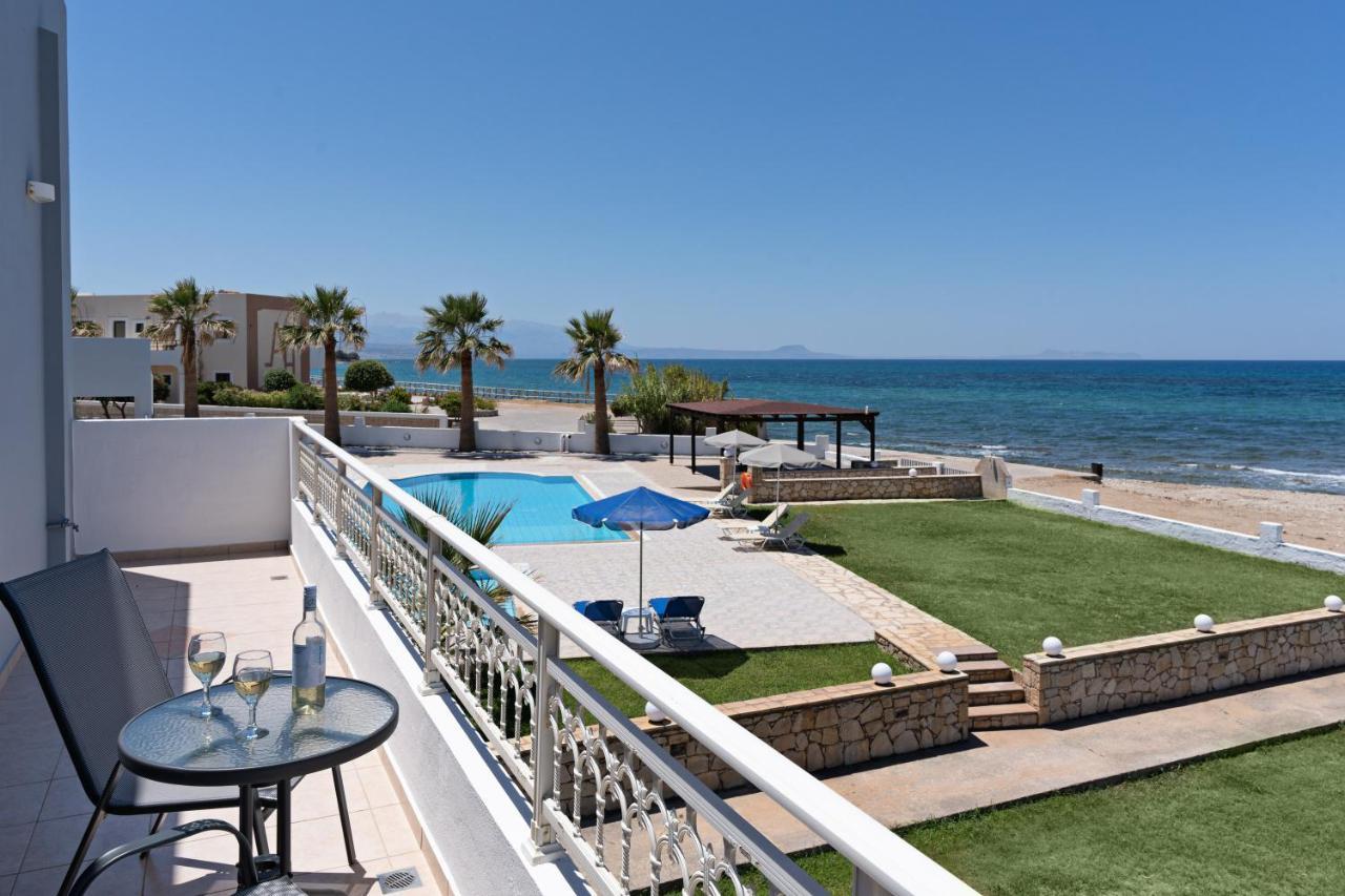 Azure Seaside Apts Magnisía Eksteriør billede