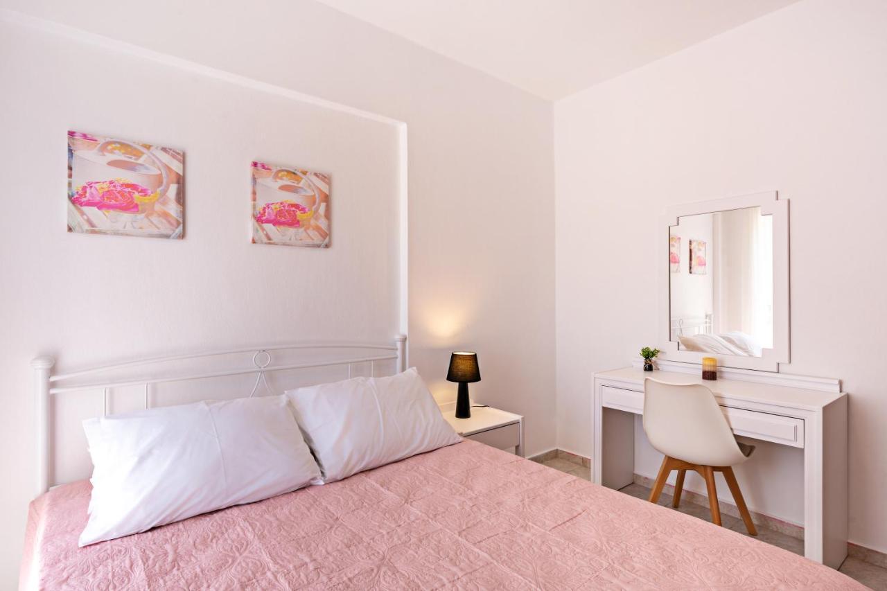Azure Seaside Apts Magnisía Eksteriør billede